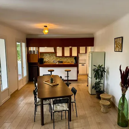 Maison De بيت للعطل Angresse