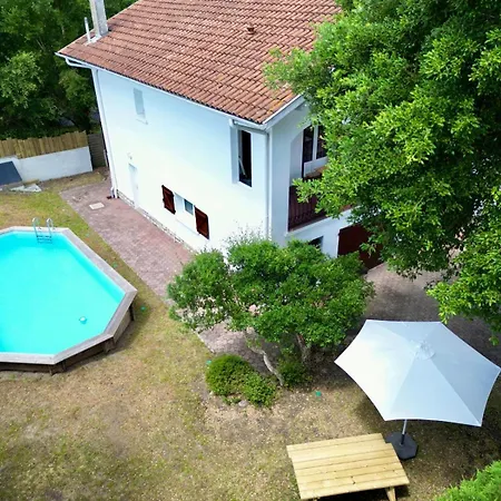 Maison De